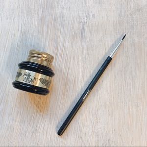 Pretty vulgar eyeliner / Never Used